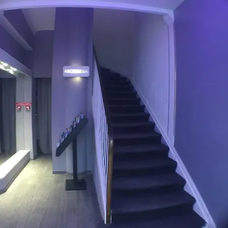 Hotel Croisette 3*